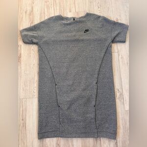 Nike sweatshirt dress with pockets in size small
